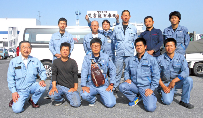 泉社長 熊本復旧隊の陣中見舞い